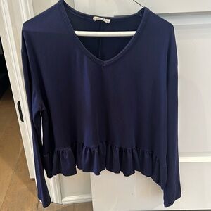 Soft cozy cotton spandex 
Size M
Worn once
Adorable baby doll top